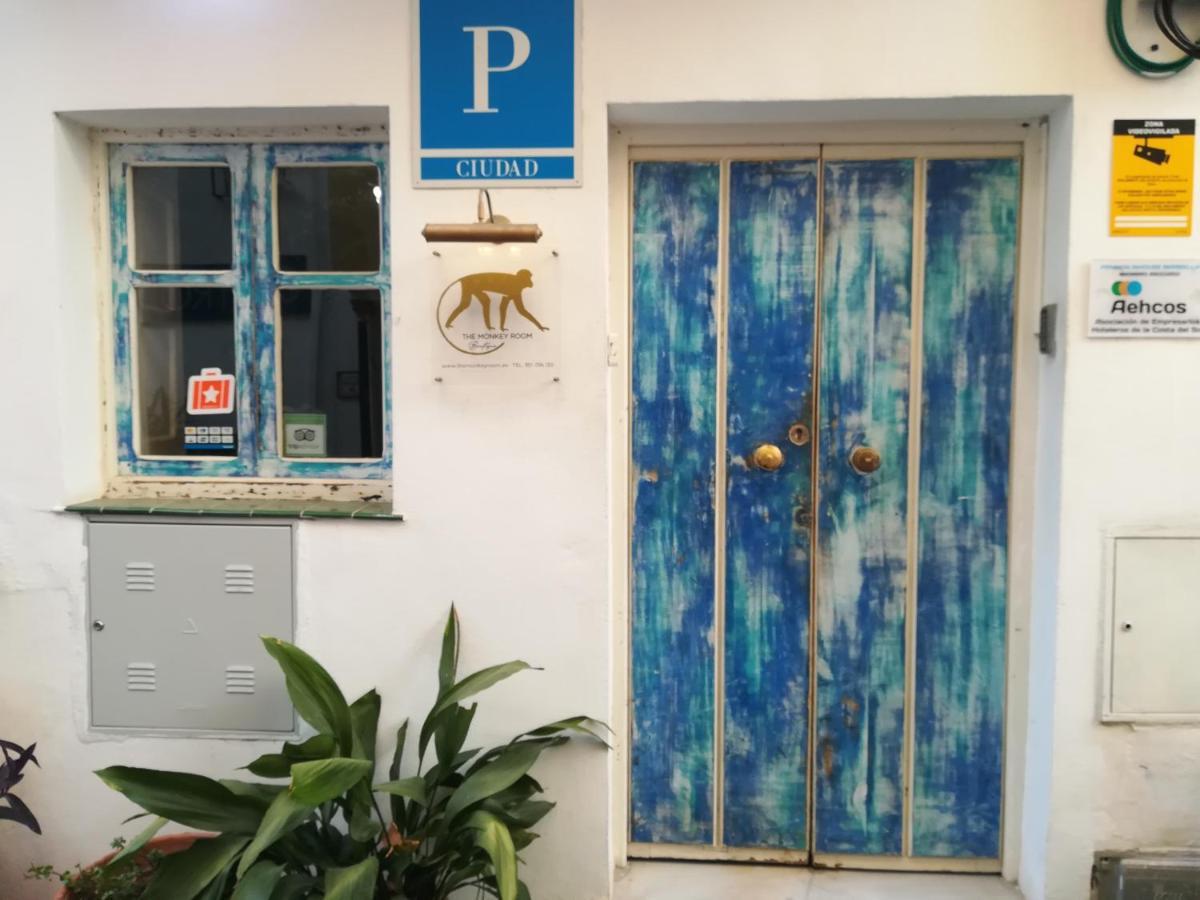 Hostal The Monkey Room Marbella Exterior photo