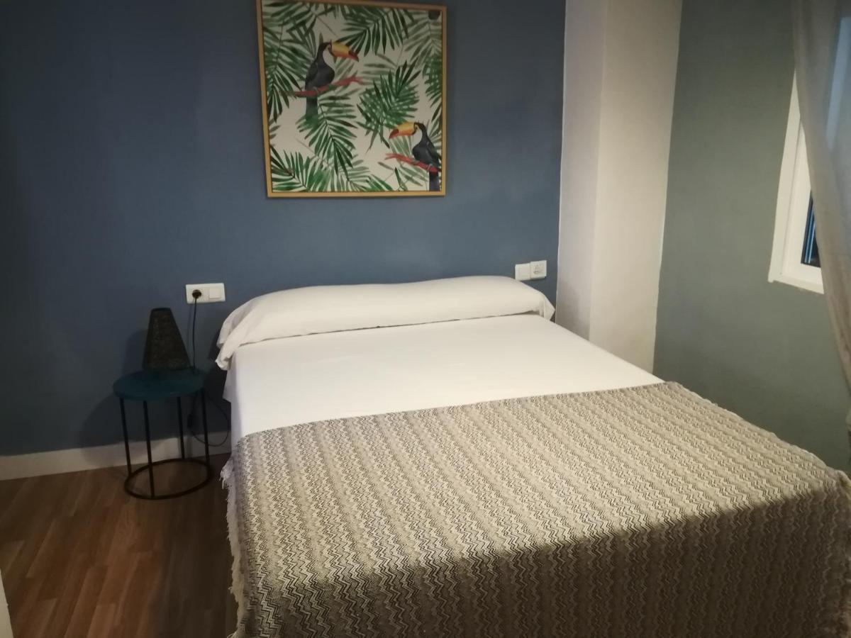 Hostal The Monkey Room Marbella Exterior photo